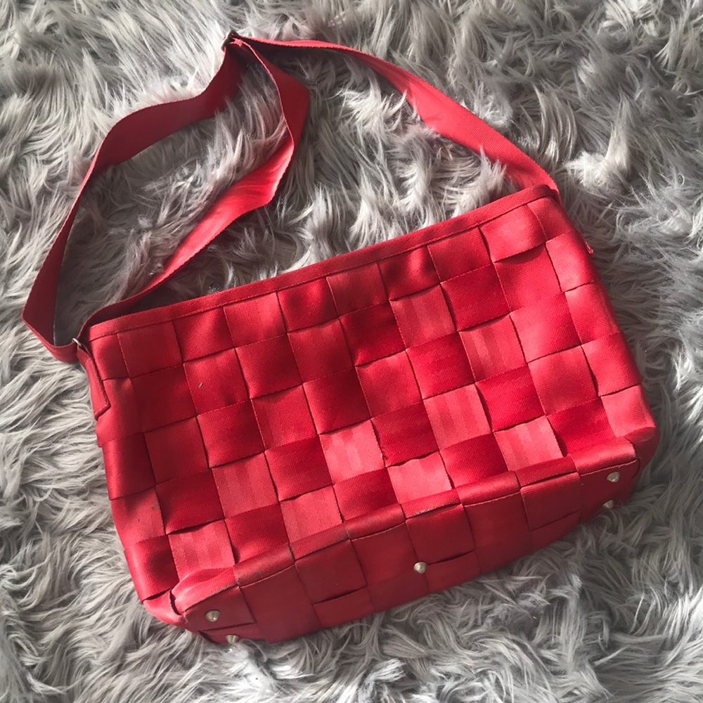 Red seatbelt bag.